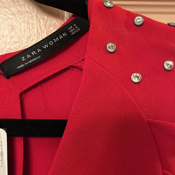 NWT. Zara Red Capped Sleeve Blouse with Rhinestones. Size Small. Key hole back. - Picture 2 of 6